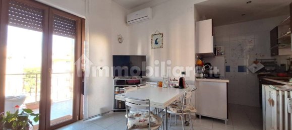 Квартира с 3 спальнями в Беневенто, Италия № 204615 11