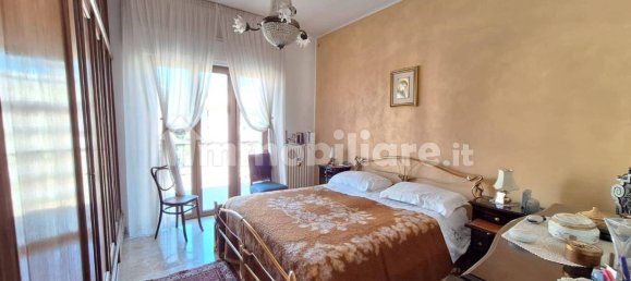 Квартира с 3 спальнями в Беневенто, Италия № 204615 22