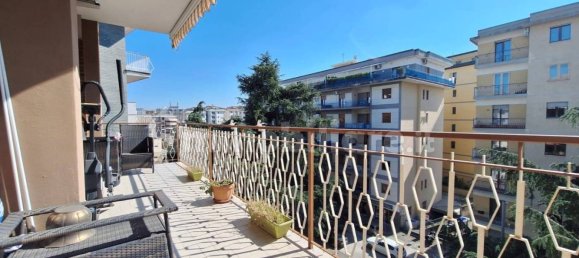 Квартира с 3 спальнями в Беневенто, Италия № 204615 14