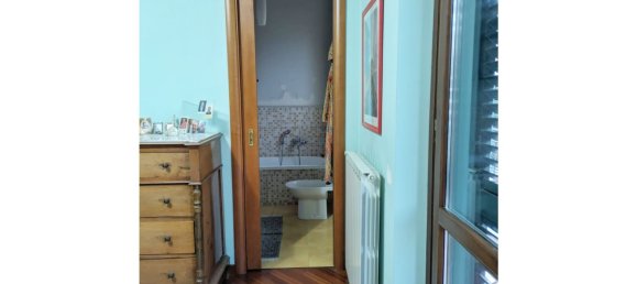 Casa de 3 divisões em Montoro, Italy N.º 33290 58