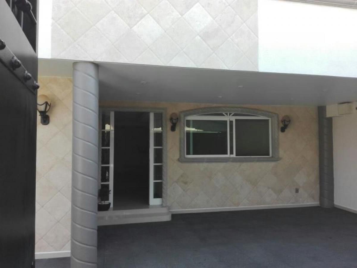 3 bedrooms House in Naucalpan de Juarez, Mexico No. 216865