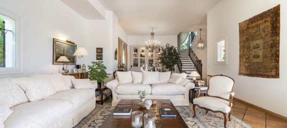 6 bedrooms Villa in Antibes, France No. 1777 18