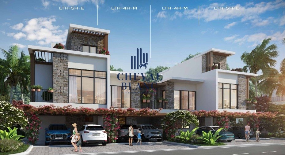 4 bedrooms Villa in Dubai, UAE No. 8575