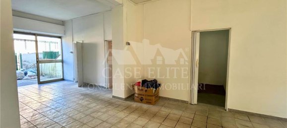 Propiedad comercial de 4 habitaciónes en Anzio, Italy No. 153507 19