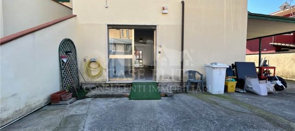 Propiedad comercial de 4 habitaciónes en Anzio, Italy No. 153507 12