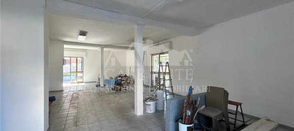 Propiedad comercial de 4 habitaciónes en Anzio, Italy No. 153507 20