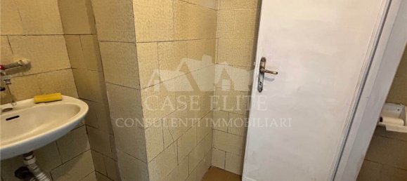 Propiedad comercial de 4 habitaciónes en Anzio, Italy No. 153507 28