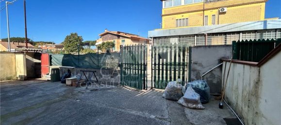 Propiedad comercial de 4 habitaciónes en Anzio, Italy No. 153507 7