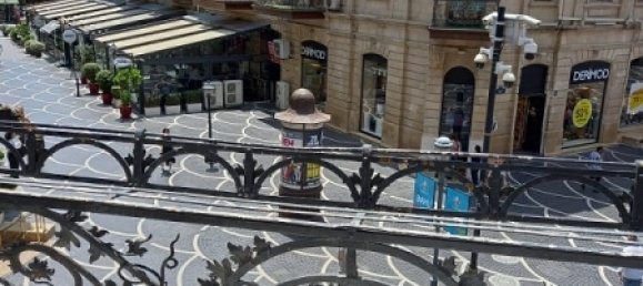 Escritório de 6 divisões em Baku, Azerbaijan N.º 1024 2