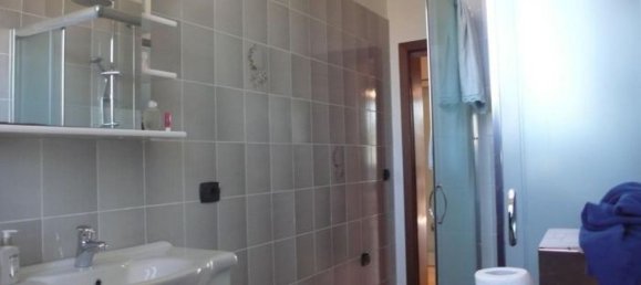 9 rooms Apartment in Fucecchio, Italy No. 35715 36