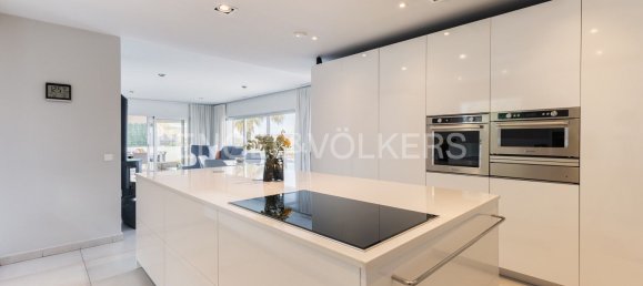 3 Schlafzimmer Haus in Orba, Spain, Nr. 19769 3