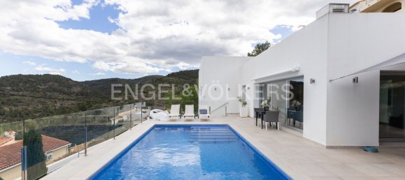 3 Schlafzimmer Haus in Orba, Spain, Nr. 19769 30