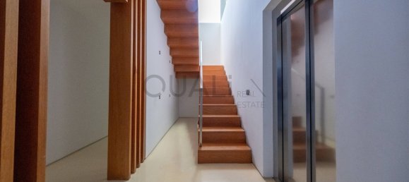 4 bedrooms Villa in Funchal, Portugal No. 221420 18