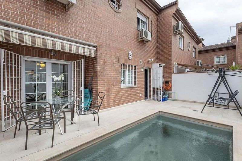 4 bedrooms Townhouse in Maracena, Spain No. 237931