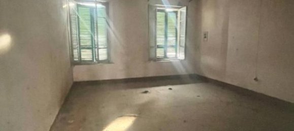 8 rooms House in Cortemaggiore, Italy No. 149136 12