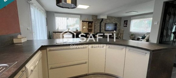 4 bedrooms House in Pas-de-Calais, France No. 216881 13