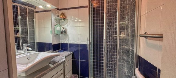 2 bedrooms Apartment in Vaux-sur-Mer, France No. 293755 7