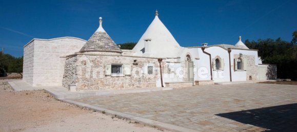 3 bedrooms House in Ceglie Messapica, Italy No. 79617 2