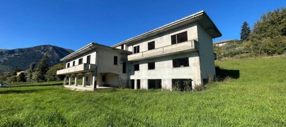 4 Schlafzimmer Villa in Sora, Italy, Nr. 53529 89