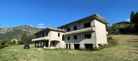 4 Schlafzimmer Villa in Sora, Italy, Nr. 53529 80