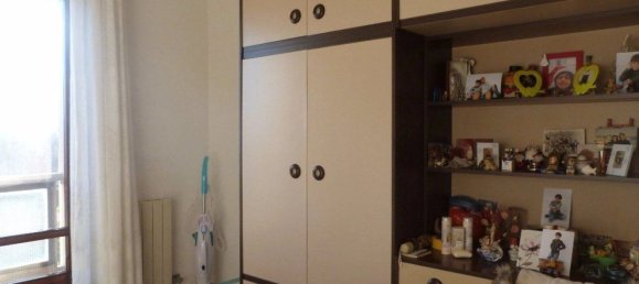 6 rooms Apartment in Altopascio, Italy No. 39112 6