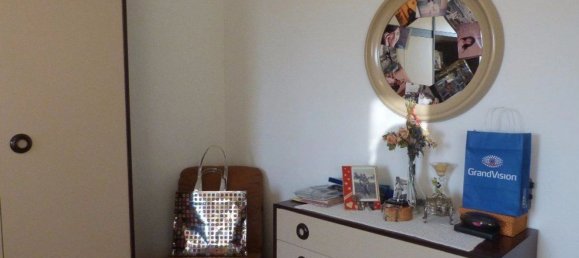 6 rooms Apartment in Altopascio, Italy No. 39112 5