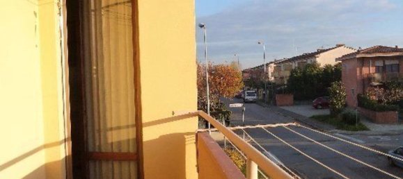6 rooms Apartment in Altopascio, Italy No. 39112 12