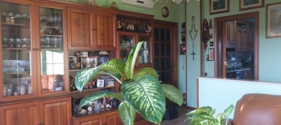 6 rooms Apartment in Altopascio, Italy No. 39112 14