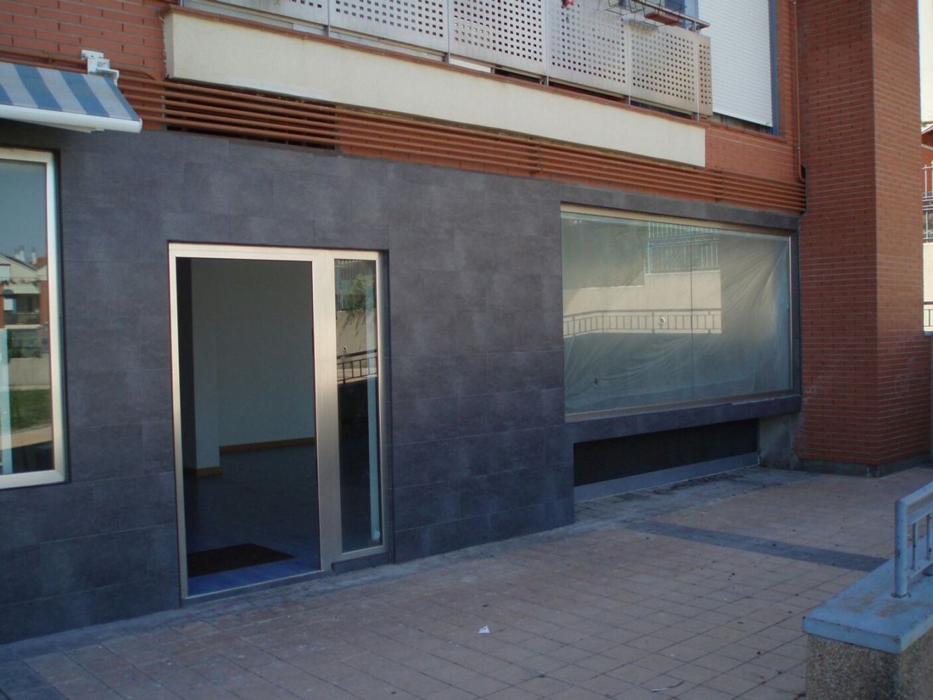 88m² Commercial property in Arroyo de la Encomienda, Spain No. 149478