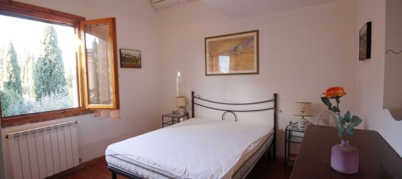 4 rooms Apartment in Montaione, Italy No. 142839 8