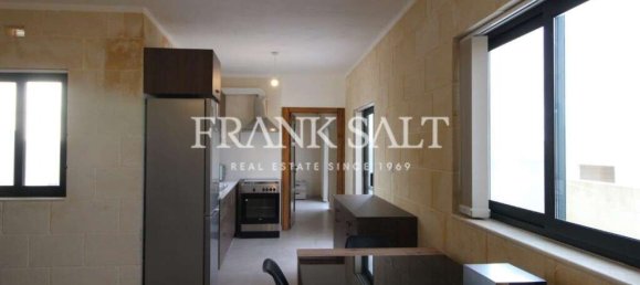1 bedroom Penthouse in Victoria, Malta No. 5971 2
