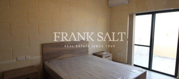 1 bedroom Penthouse in Victoria, Malta No. 5971 10