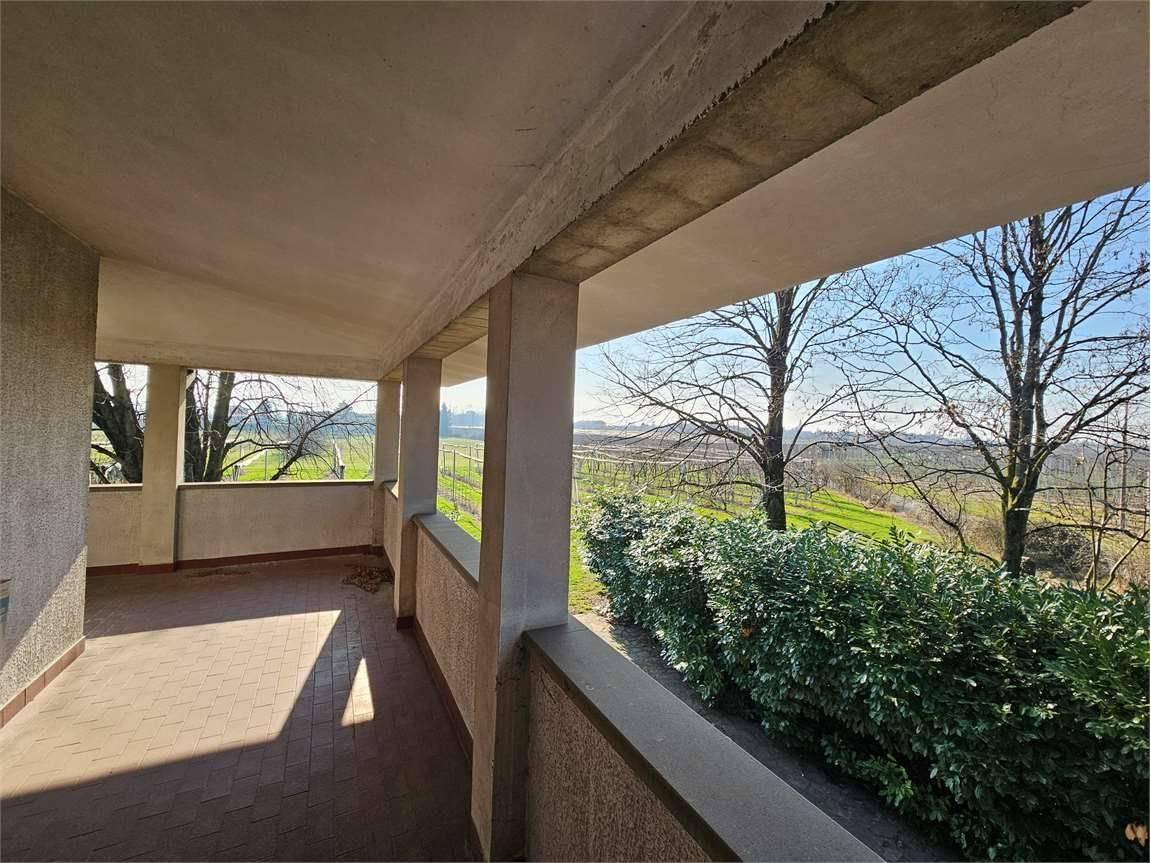 8غرفة فيلا في Castelfranco Emilia, Italy رقم 77256