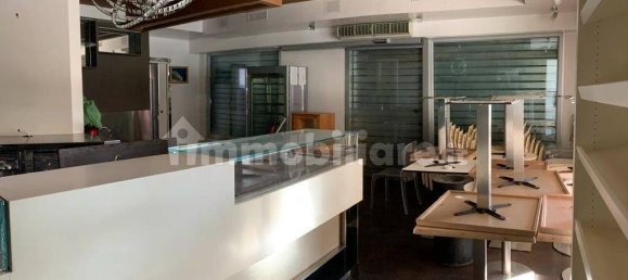 Propiedad comercial de 5 habitaciónes en San Felice Circeo, Italy No. 112675 3