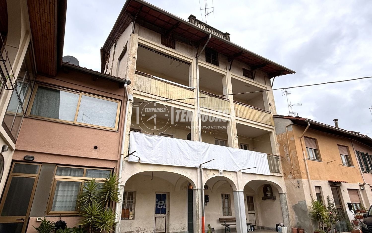 8 rooms House in Occhieppo Inferiore, Italy No. 119175