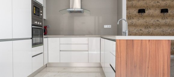 3 chambres Villa à La Florida, Spain No. 7031 12