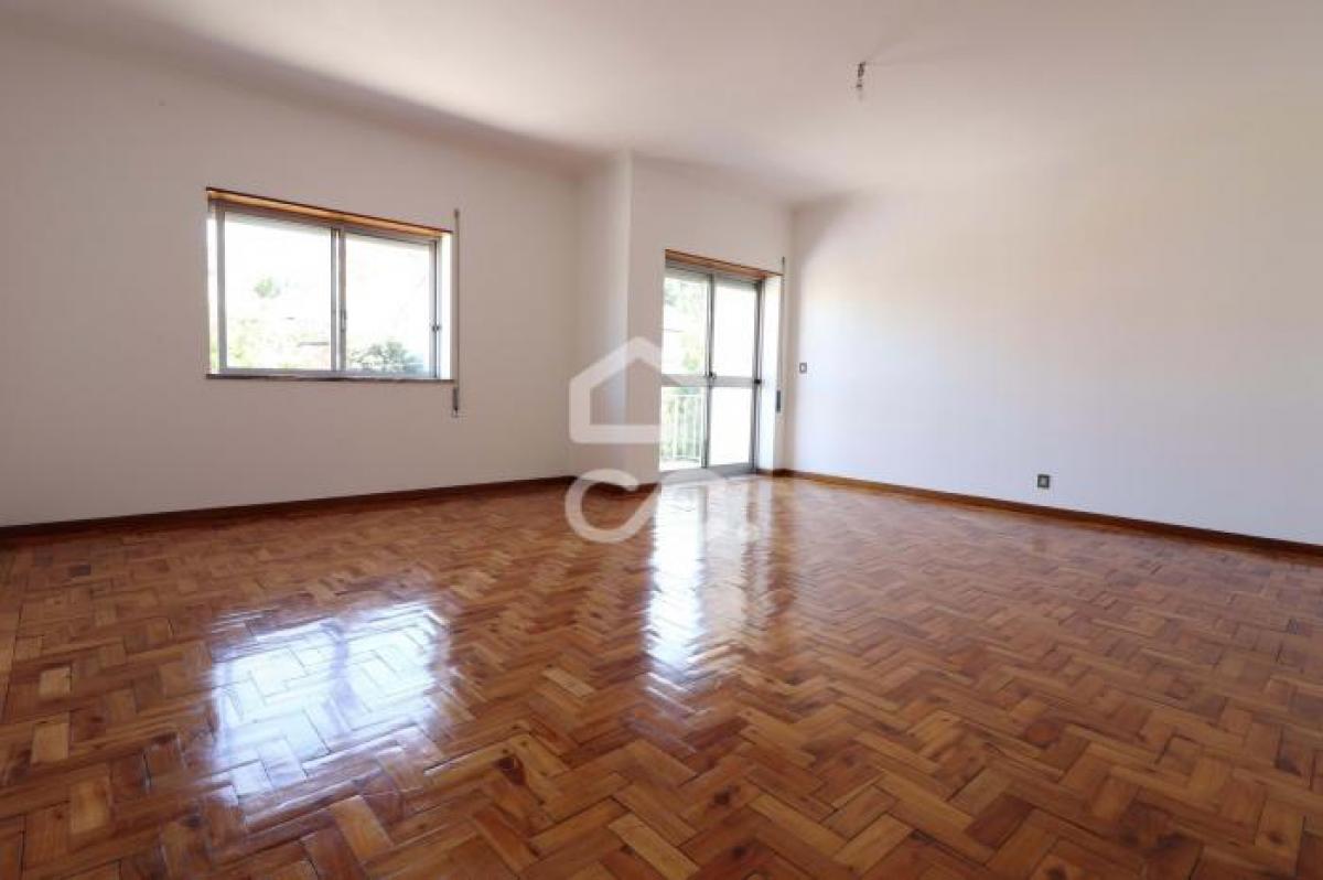3 bedrooms Apartment in Coimbra, Portugal No. 670