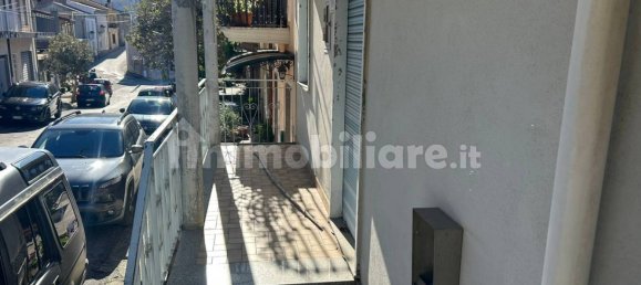 3 bedrooms House in Rometta, Italy No. 117919 4