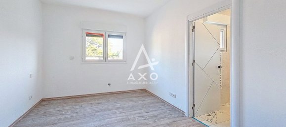 4 bedrooms House in Villemandeur, France No. 153850 6