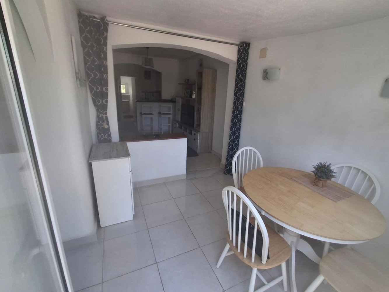 Bungalow de 2 dormitorios en Torrevieja, Spain No. 174601