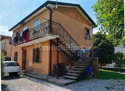 4 bedrooms Apartment in Susegana, Italy No. 212811