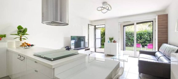 2 chambres Appartement à Issy-les-Moulineaux, France No. 184626 7