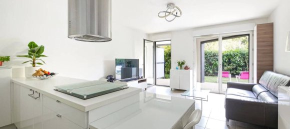 2 chambres Appartement à Issy-les-Moulineaux, France No. 184626 9