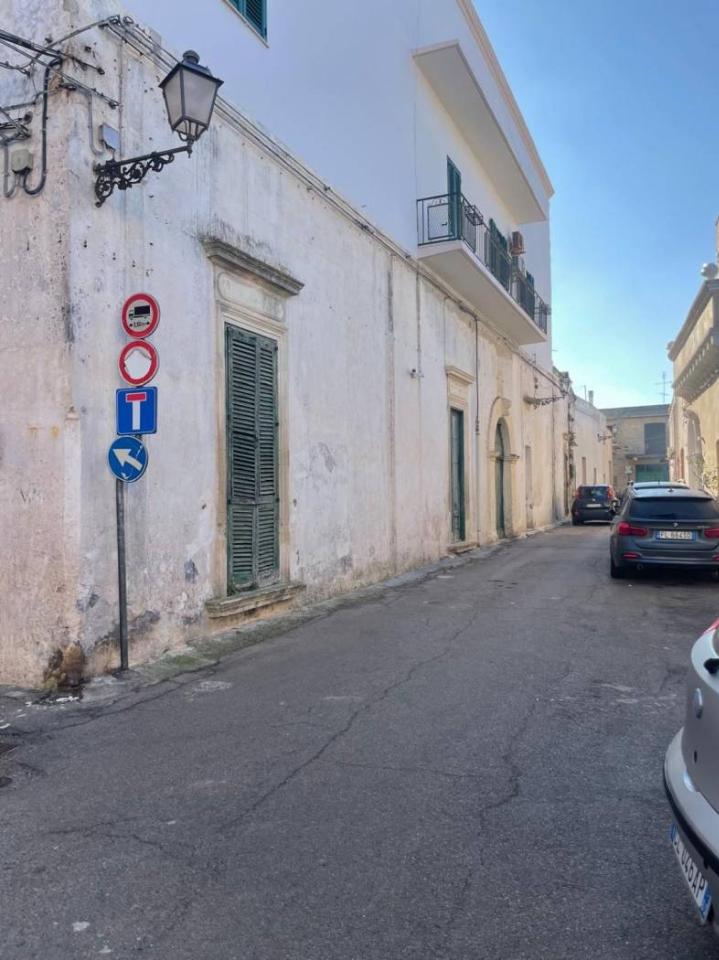 Дом с 3 комнатами в Taviano, Италия № 136750