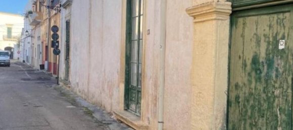 Дом с 3 комнатами в Taviano, Италия № 136750 3