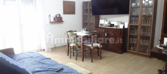 3 bedrooms Apartment in Castelraimondo, Italy No. 250825 5