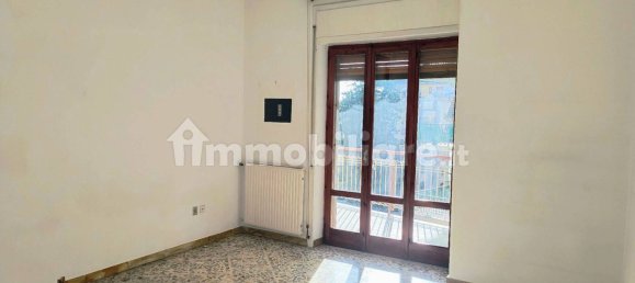 Apartamento de 4 dormitorios en Battipaglia, Italy No. 307533 4