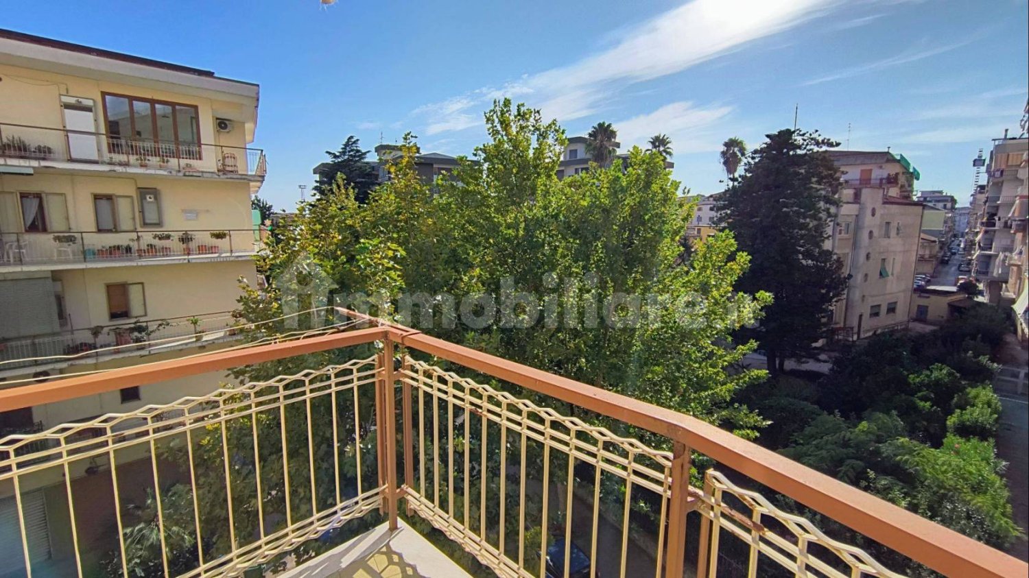 Apartamento de 4 dormitorios en Battipaglia, Italy No. 307533