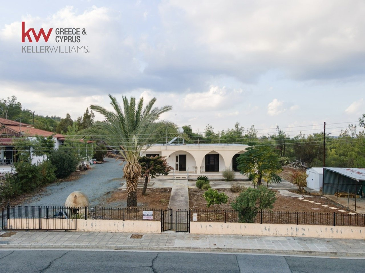 3 dormitorios bungalow en venta en Mosfiloti, Larnaka, Cyprus № 26215