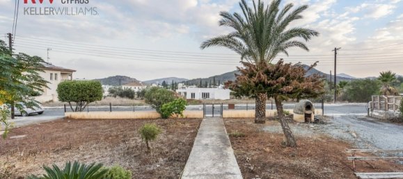 3 dormitorios bungalow en venta en Mosfiloti, Larnaka, Cyprus № 26215 3